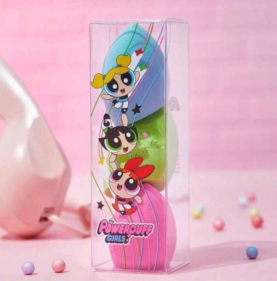 Powerpuff Girls 25pc Lot Travel Bottles, Sponges, Puffs, Tweezers, Hair Clips